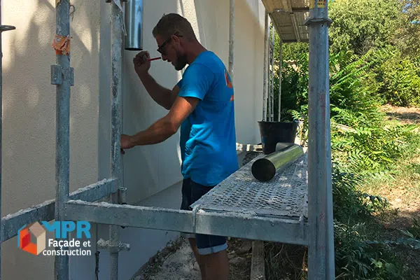 Rénovation de zinguerie de façade dans le Gard