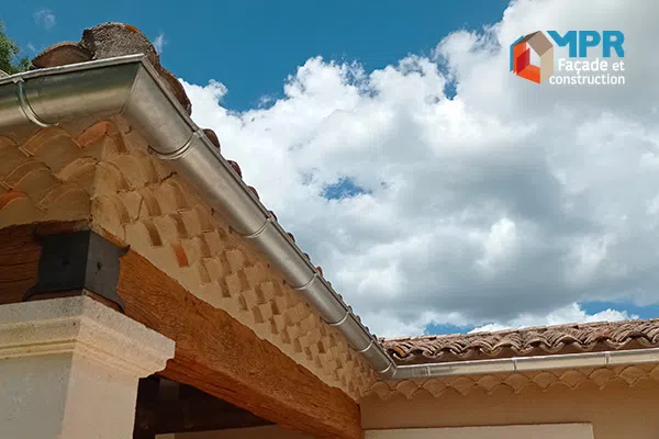 Restauration de gouttières d'une maison à Prades-le-Lez