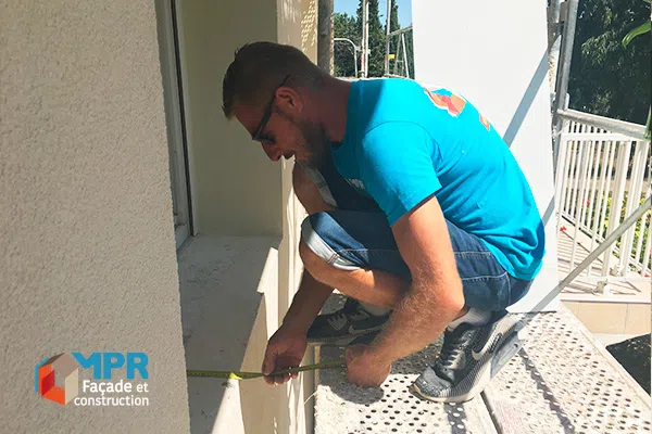 Habillage des appuis de fenêtre, Chantier ITE à Nîmes